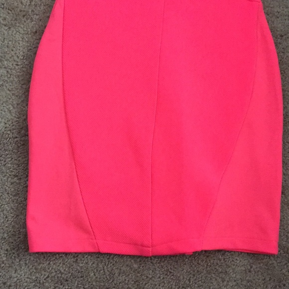 NWOT off shouldered tobi dress - Picture 3 of 8